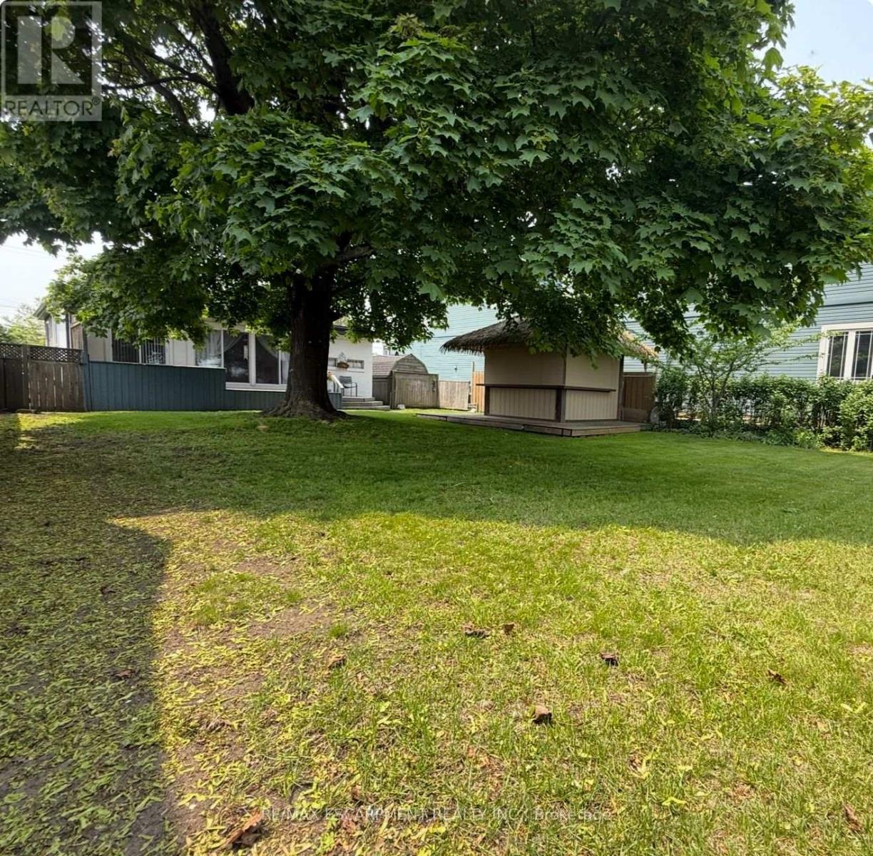 Photo 30 of 115 Beach Boulevard, Hamilton ON