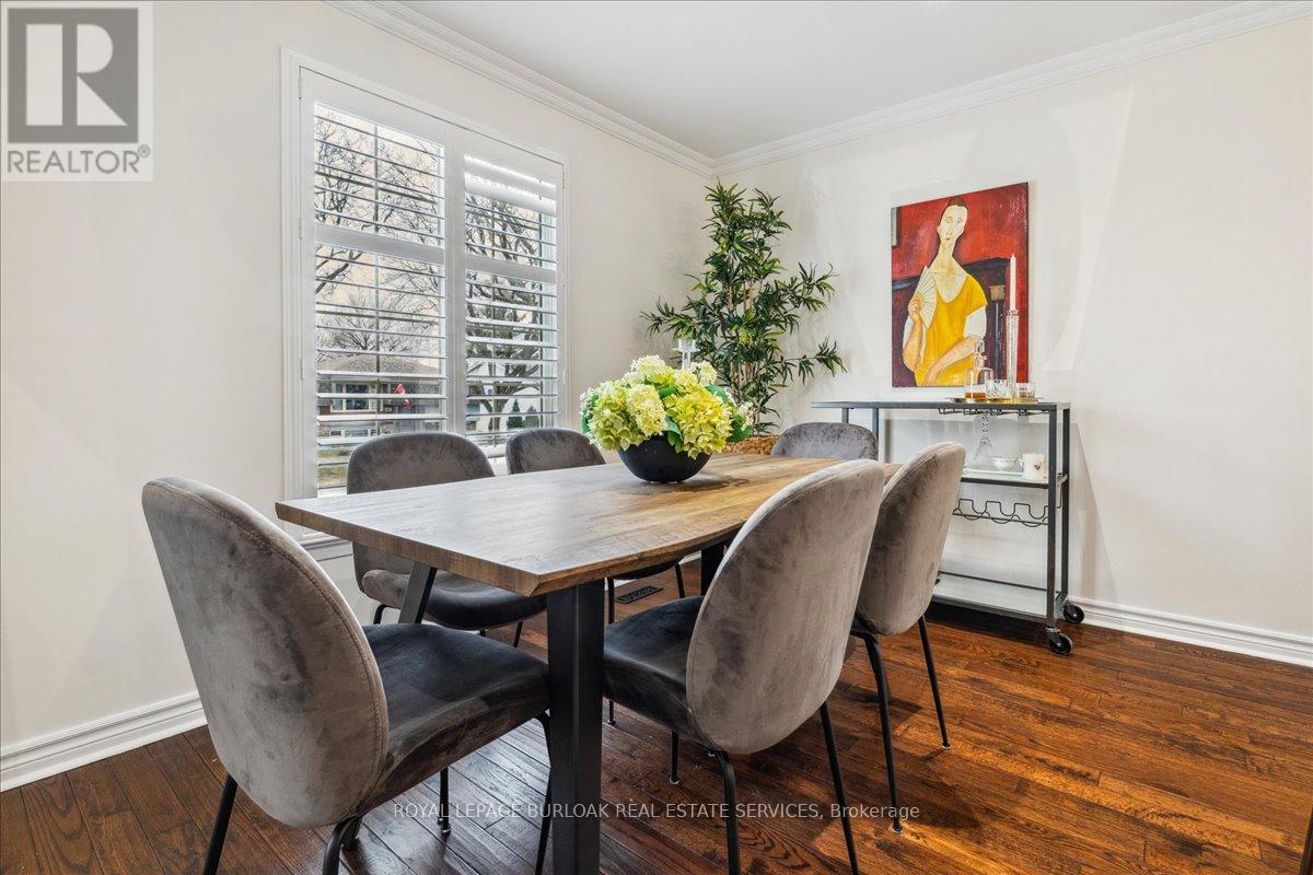 Photo 20 of 692 Catalina Crescent, Burlington ON