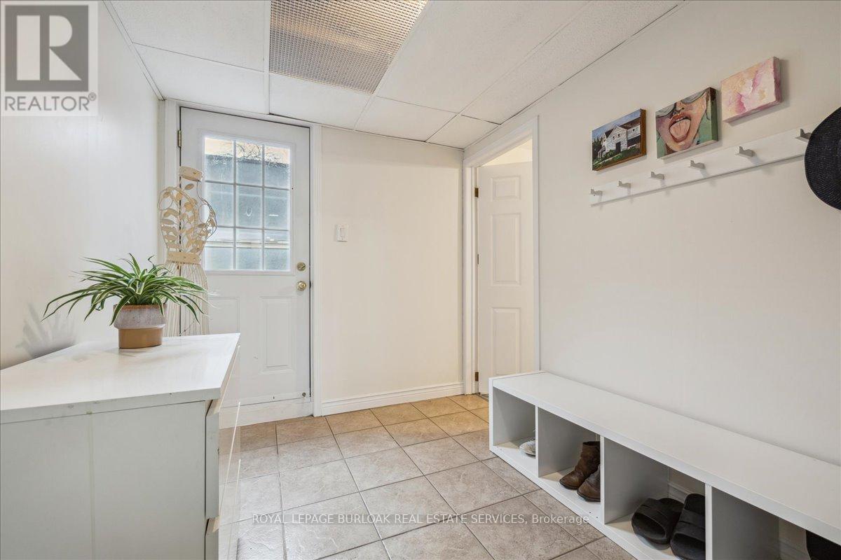 Photo 27 of 692 Catalina Crescent, Burlington ON