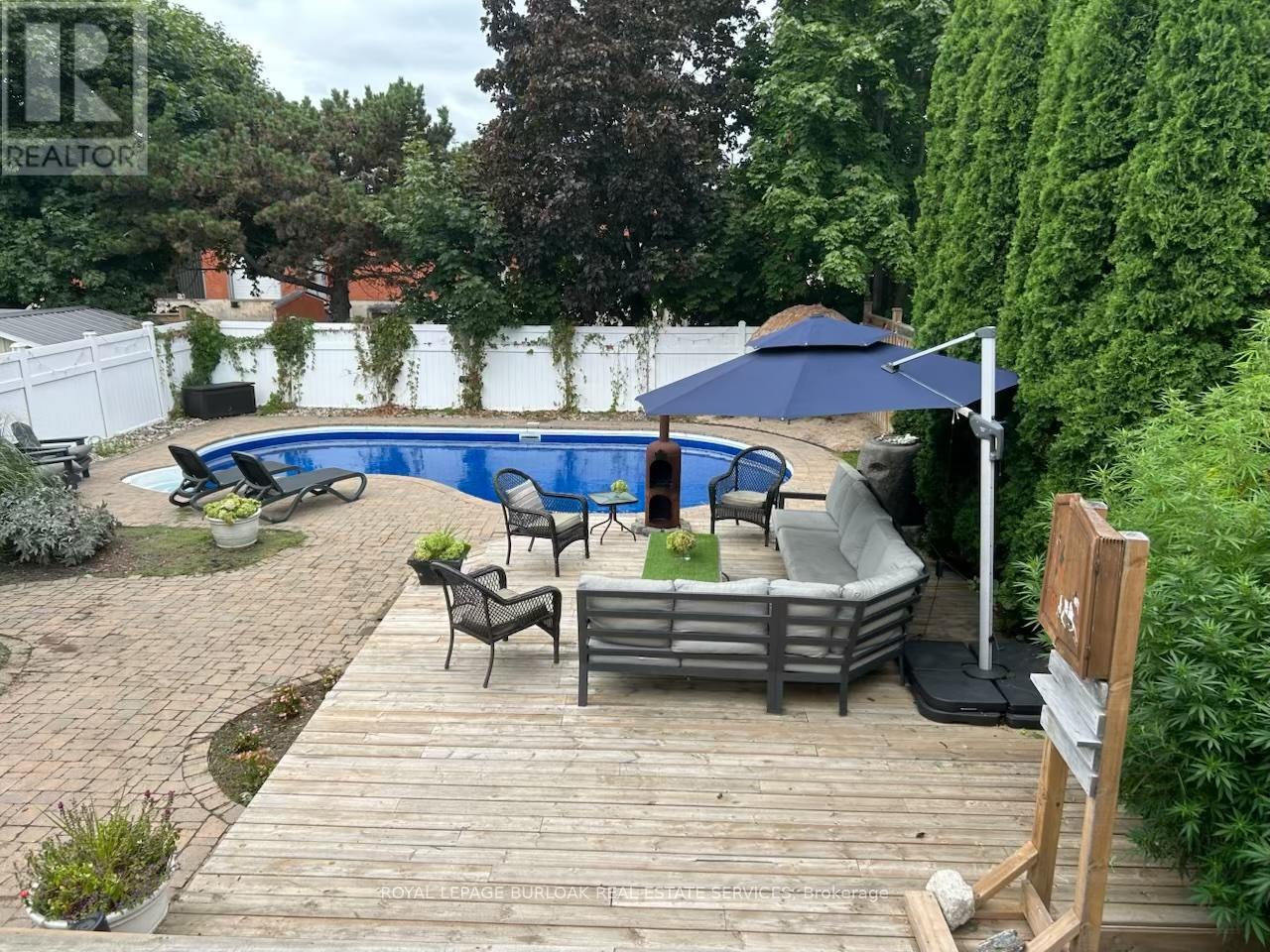 Photo 14 of 692 Catalina Crescent, Burlington ON