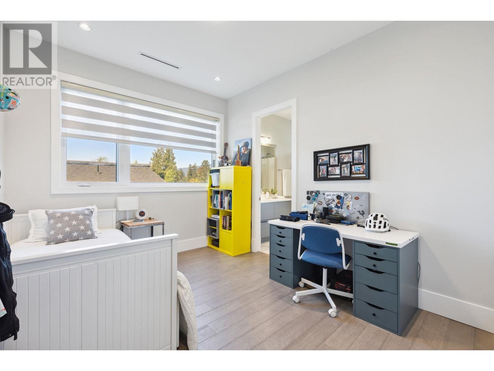 Photo 34 of 342 W 15th Street, North Vancouver BC