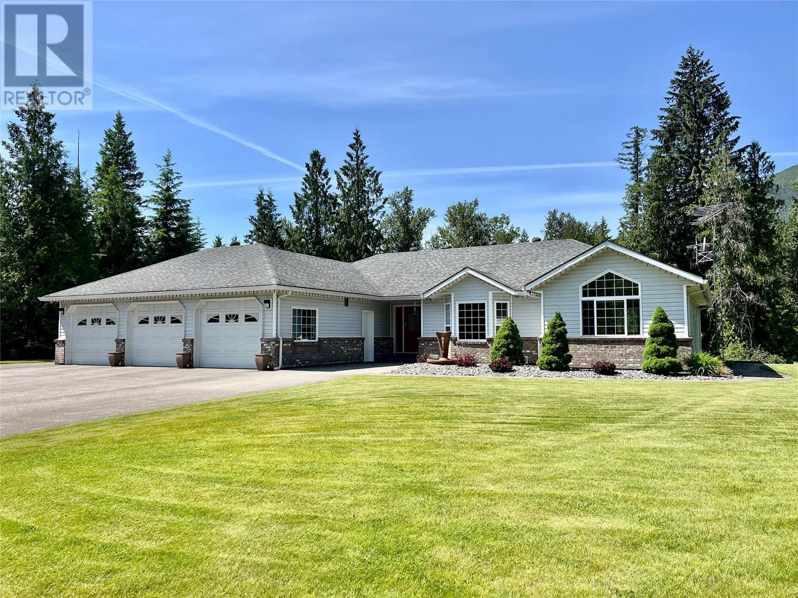 Photo 1 of 3850 Sommerville Husted Road, Malakwa BC