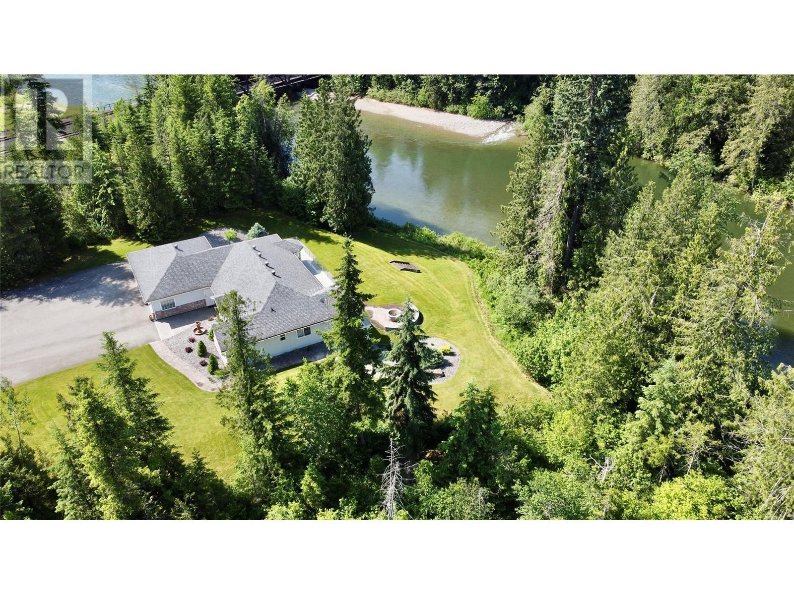 Photo 47 of 3850 Sommerville Husted Road, Malakwa BC
