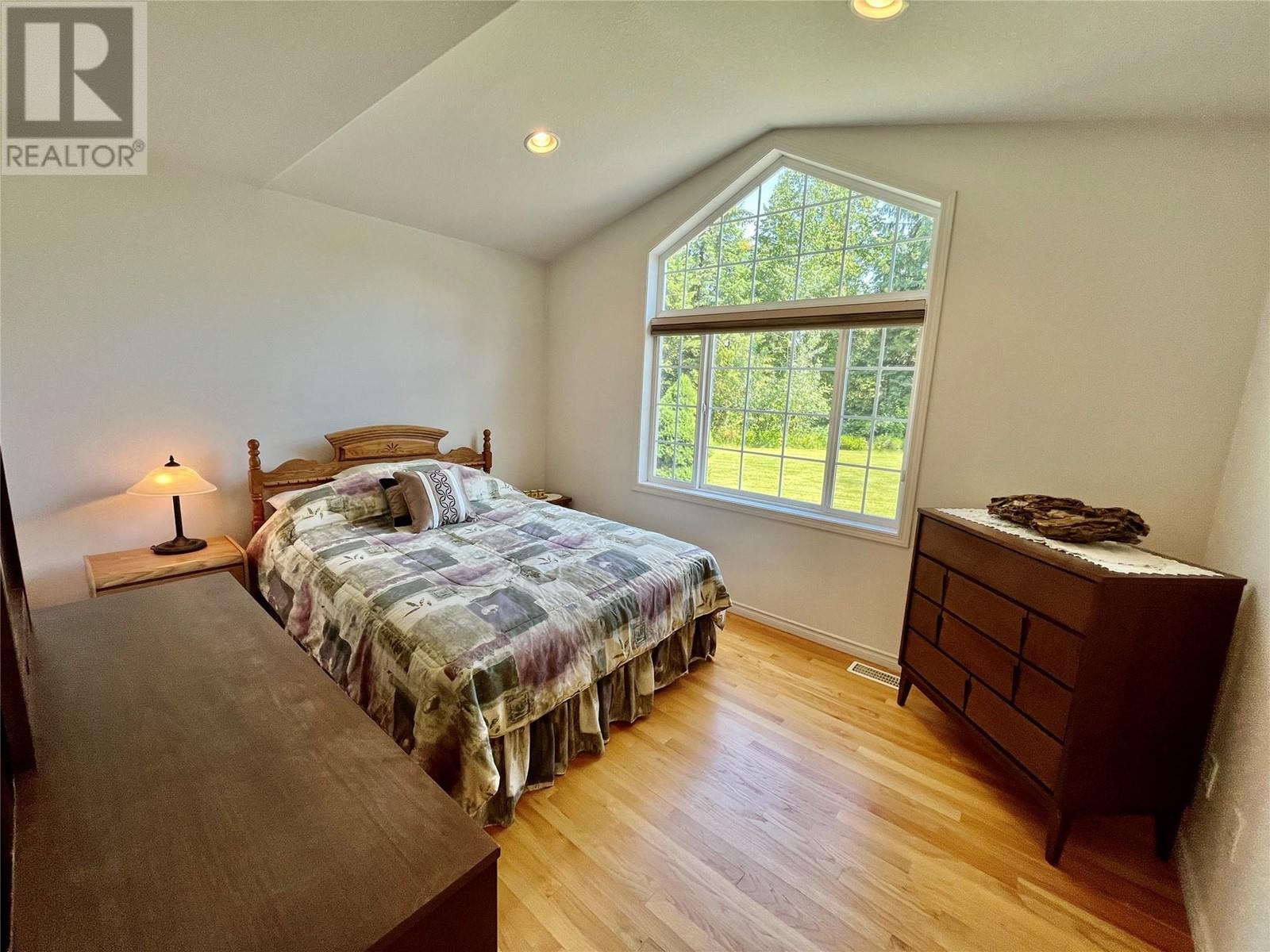 Photo 44 of 3850 Sommerville Husted Road, Malakwa BC