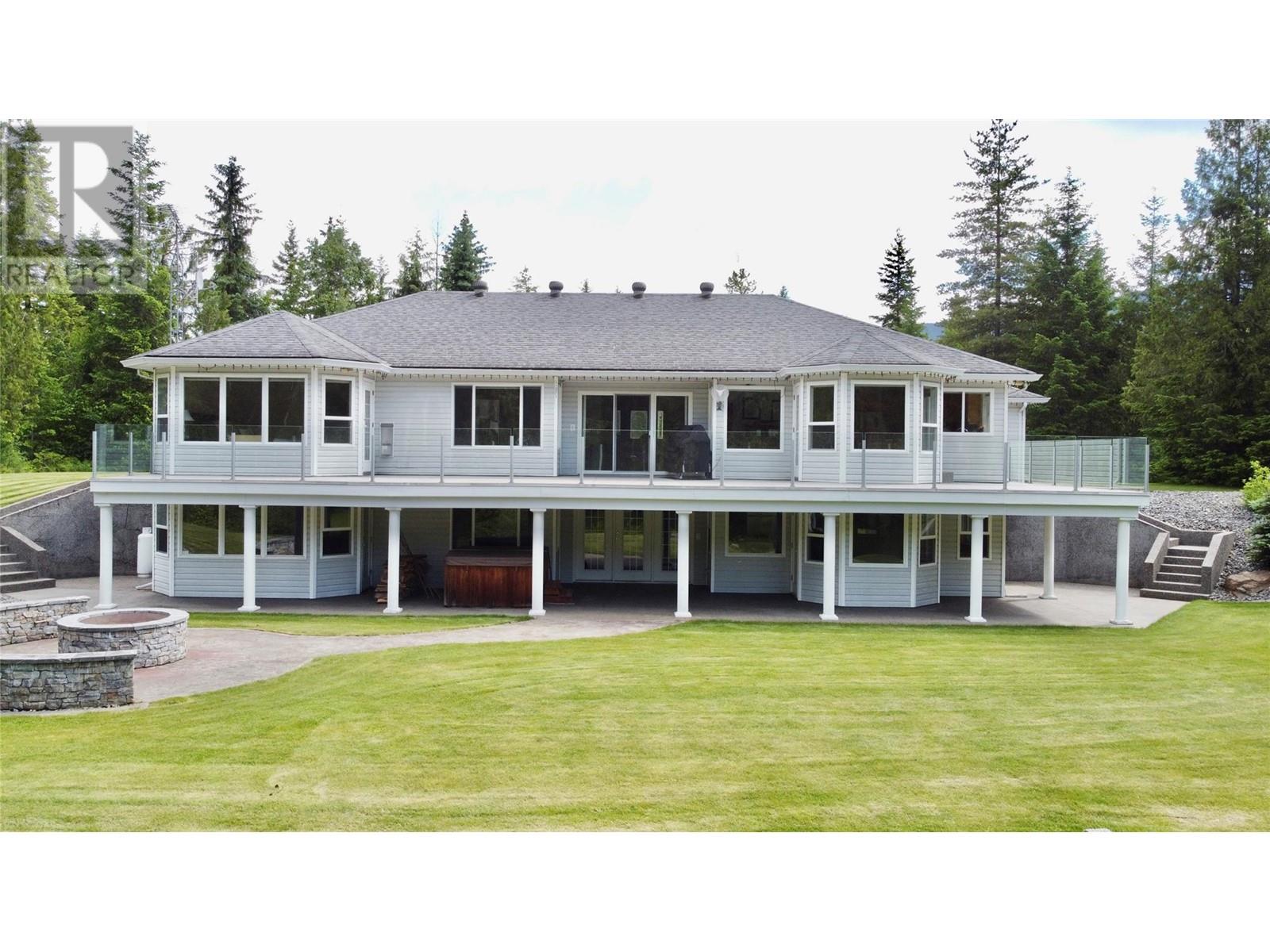 Photo 14 of 3850 Sommerville Husted Road, Malakwa BC