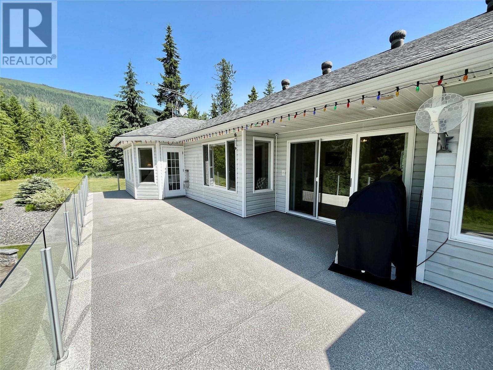 Photo 46 of 3850 Sommerville Husted Road, Malakwa BC