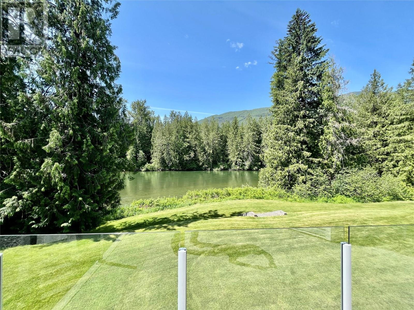 Photo 30 of 3850 Sommerville Husted Road, Malakwa BC