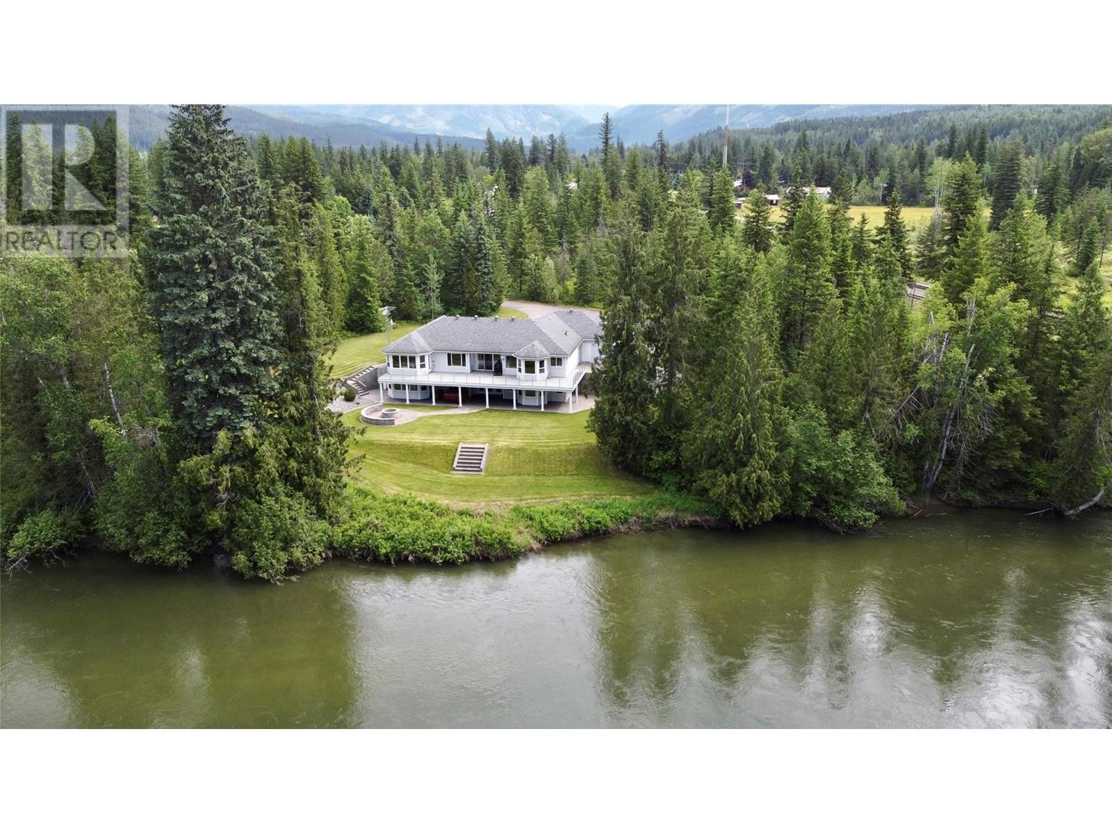 Photo 74 of 3850 Sommerville Husted Road, Malakwa BC