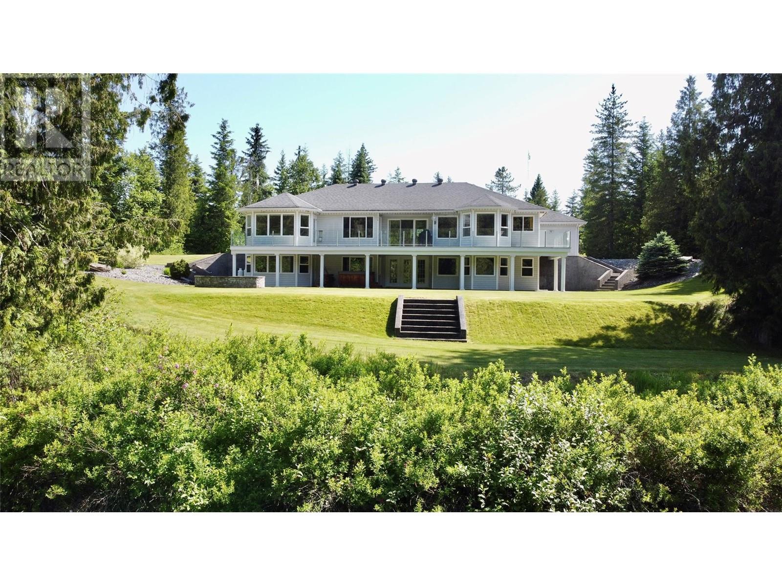 Photo 6 of 3850 Sommerville Husted Road, Malakwa BC