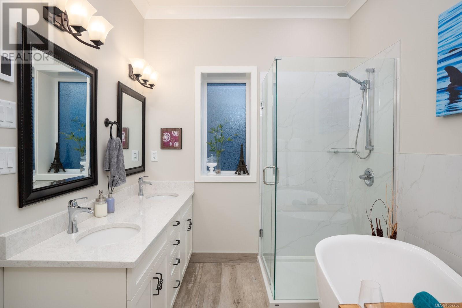 6B 1000 SookePoint Pl, Sooke