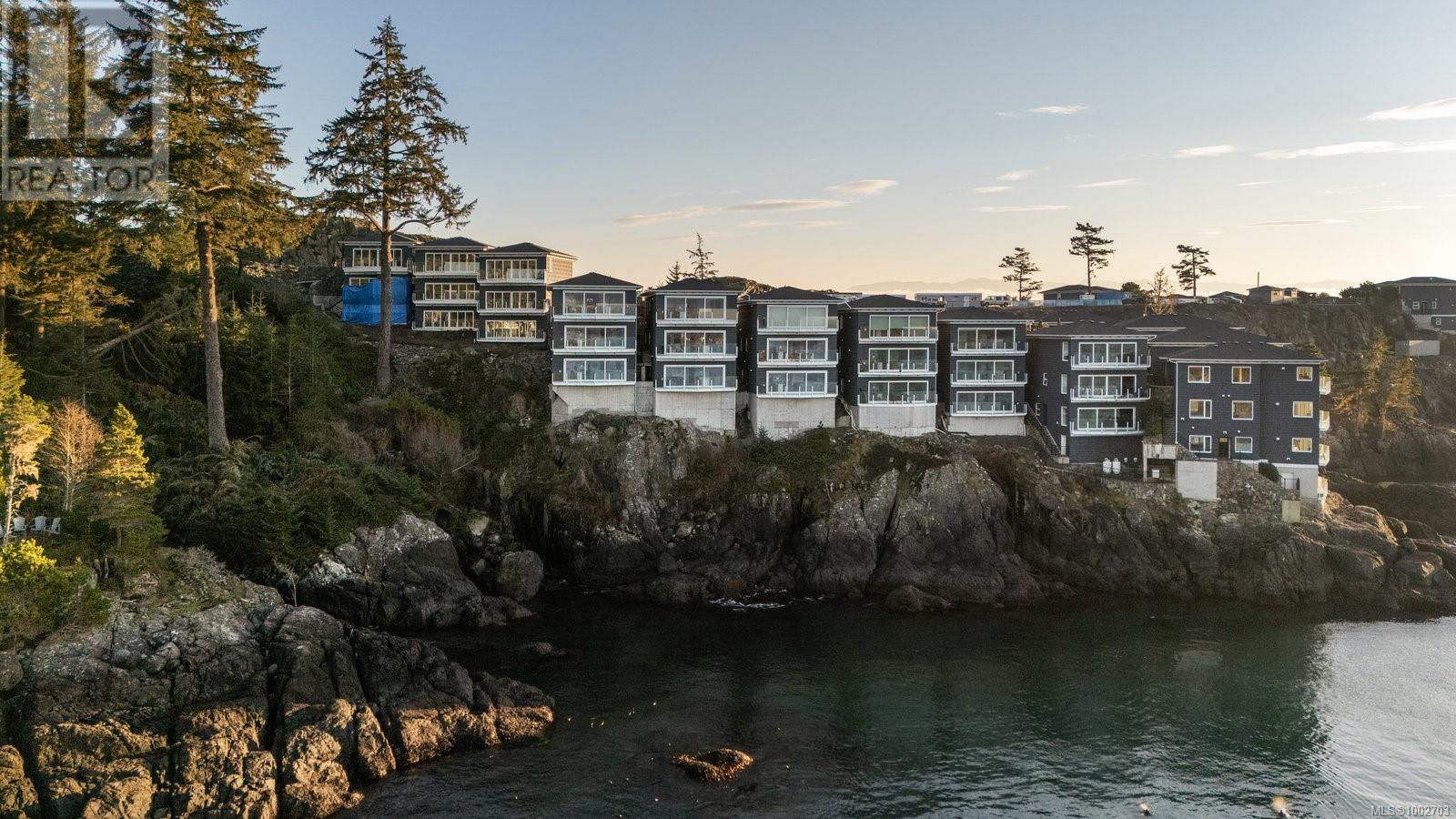 6B 1000 SookePoint Pl, Sooke