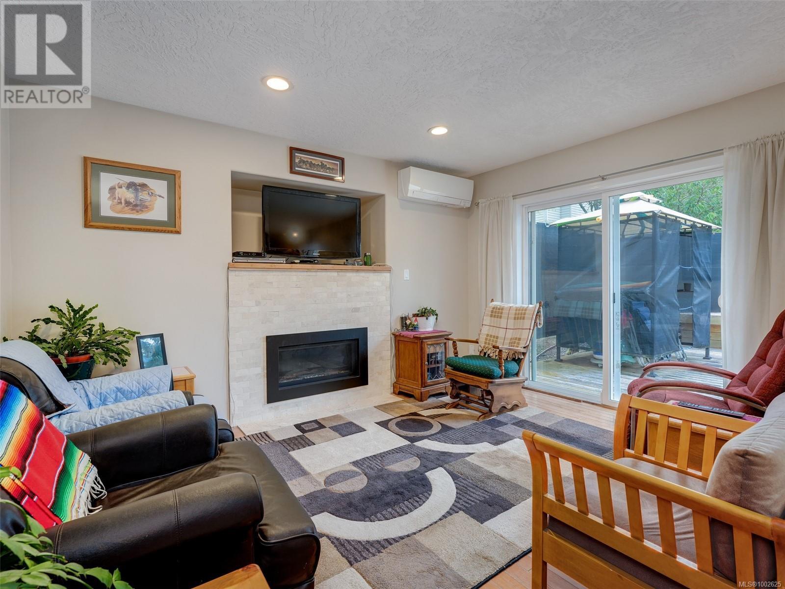 2175 Maple Ave N, Sooke