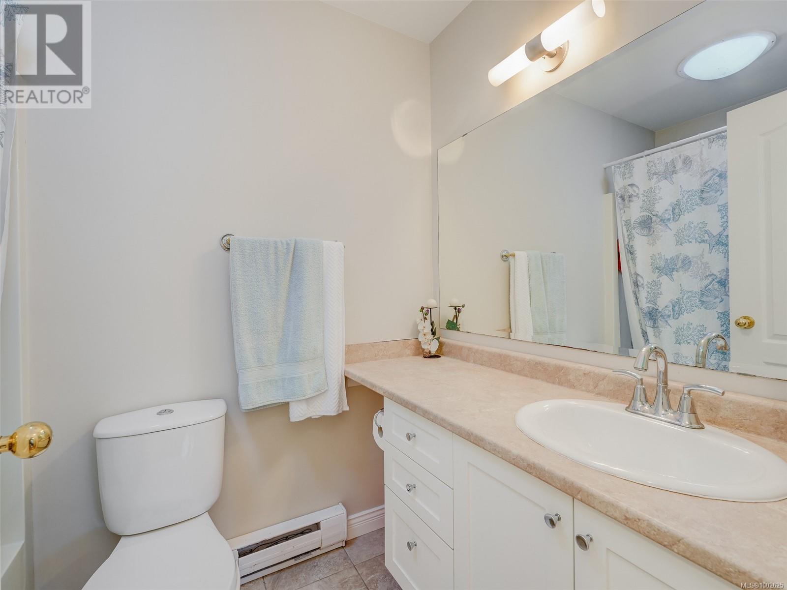 2175 Maple Ave N, Sooke