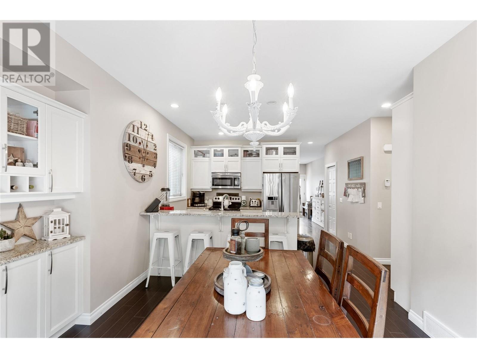 3515 Jackson Avenue, Armstrong