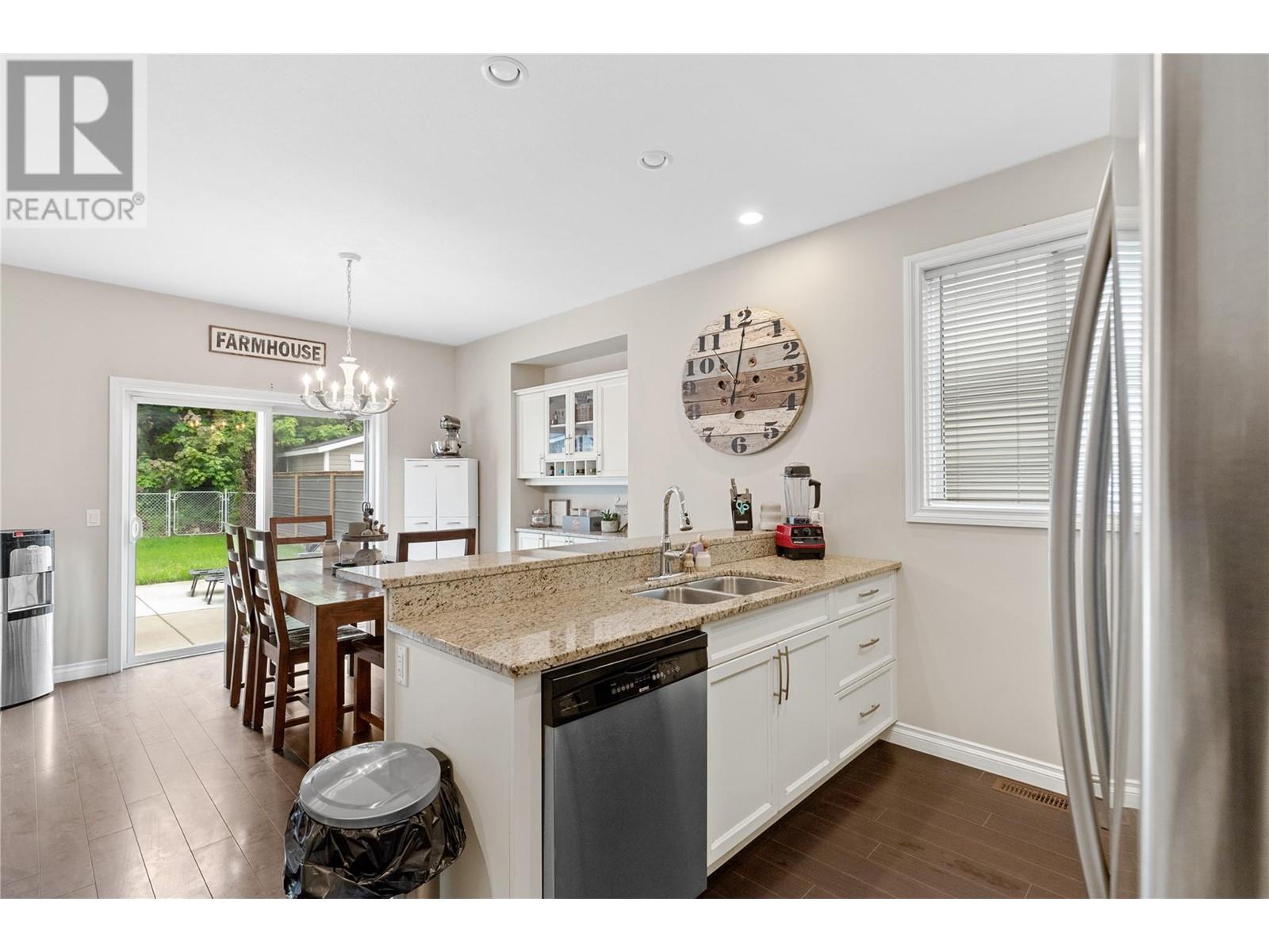 3515 Jackson Avenue, Armstrong