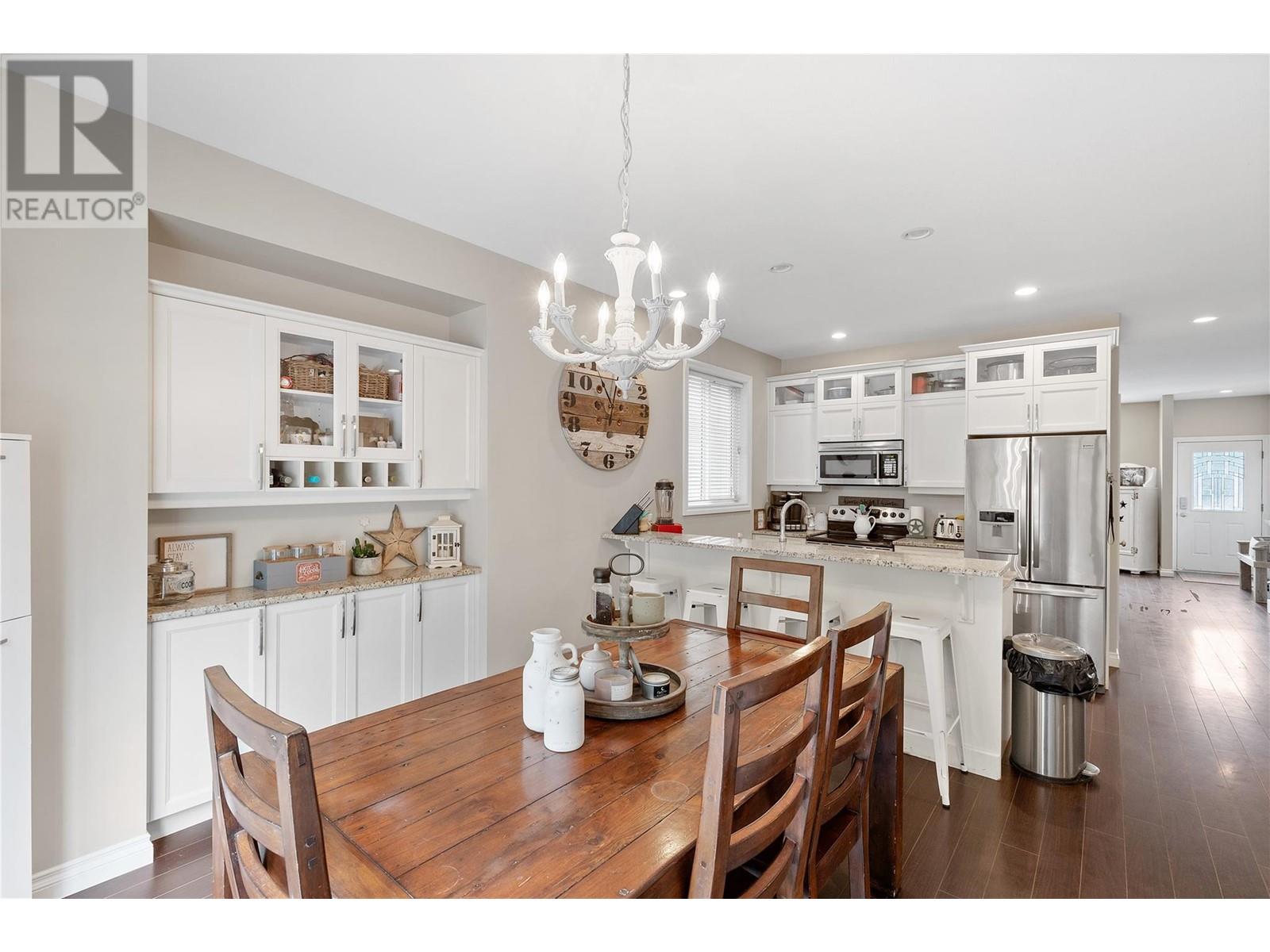 3515 Jackson Avenue, Armstrong