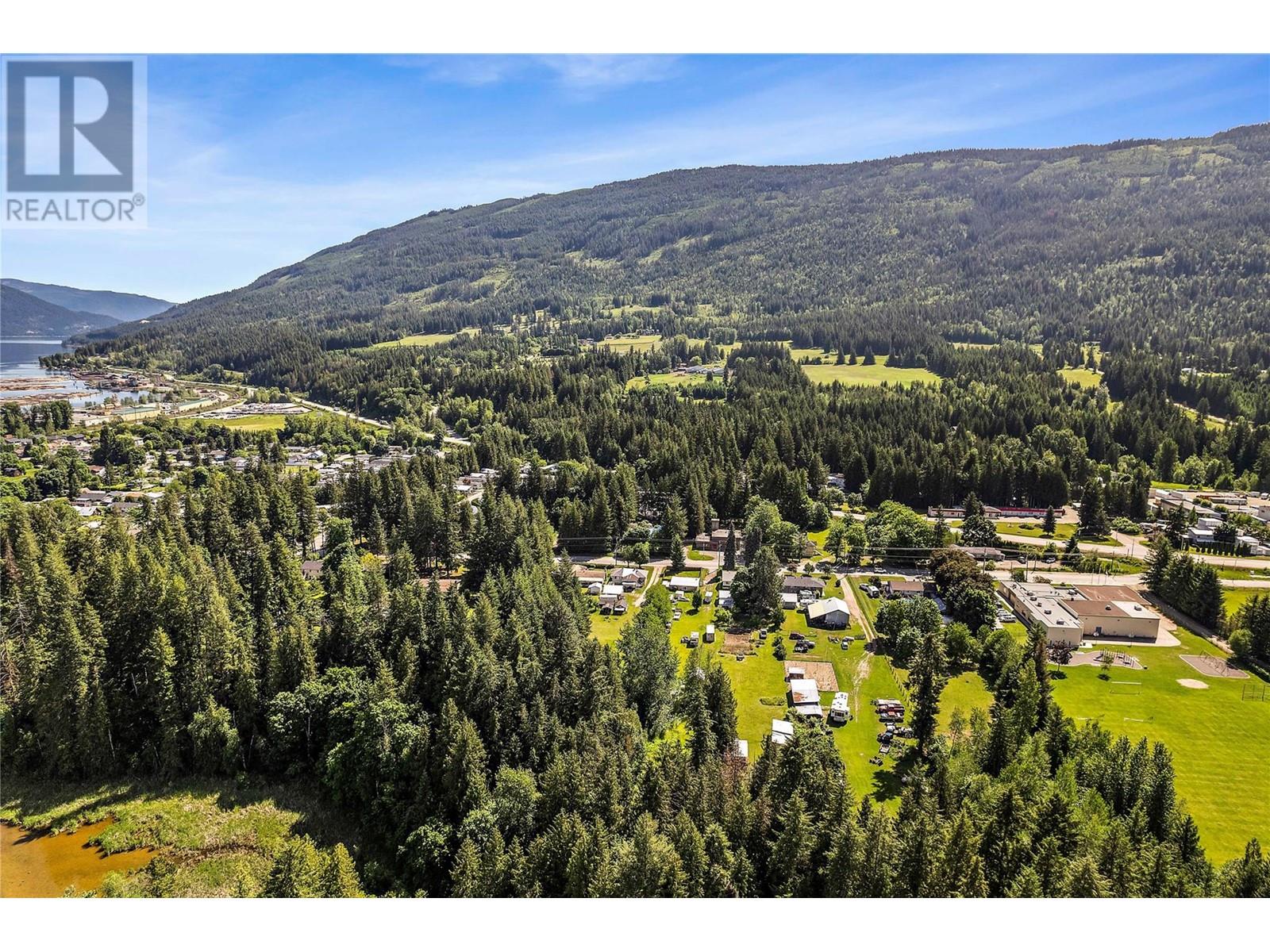 Photo 25 of 6721 50th Street Ne, Salmon Arm BC