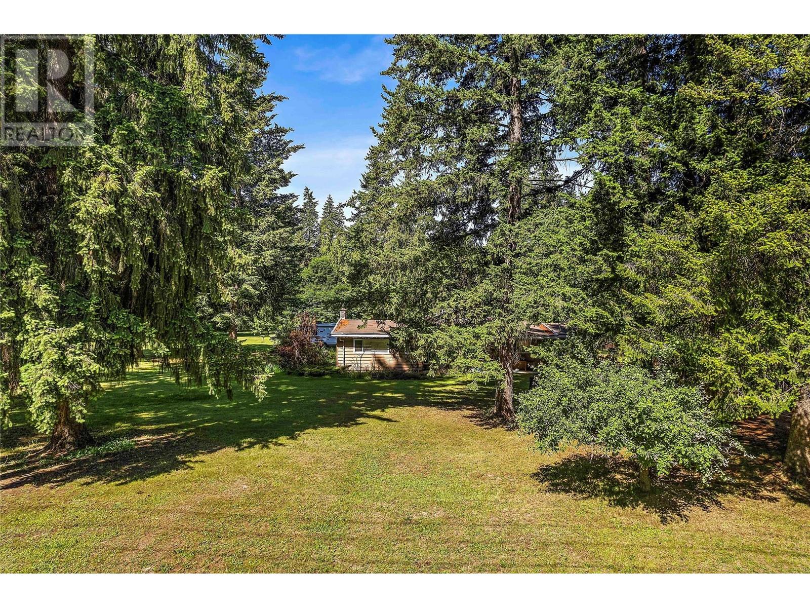 Photo 28 of 6721 50th Street Ne, Salmon Arm BC