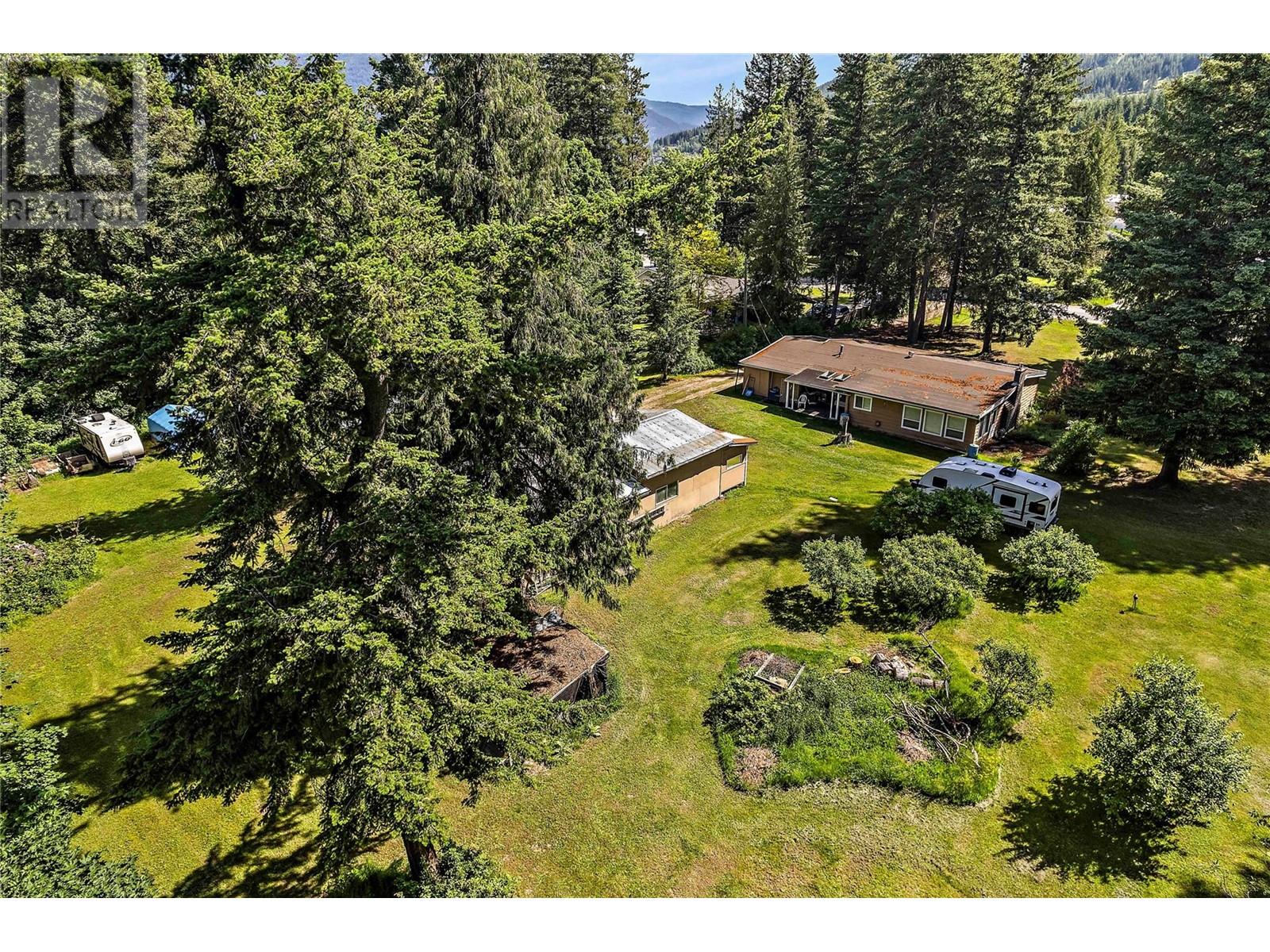 Photo 31 of 6721 50th Street Ne, Salmon Arm BC