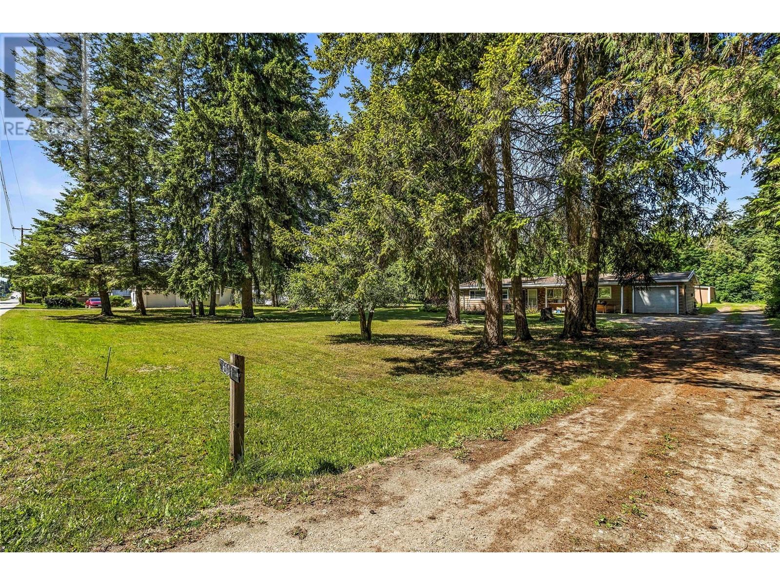 Photo 35 of 6721 50th Street Ne, Salmon Arm BC
