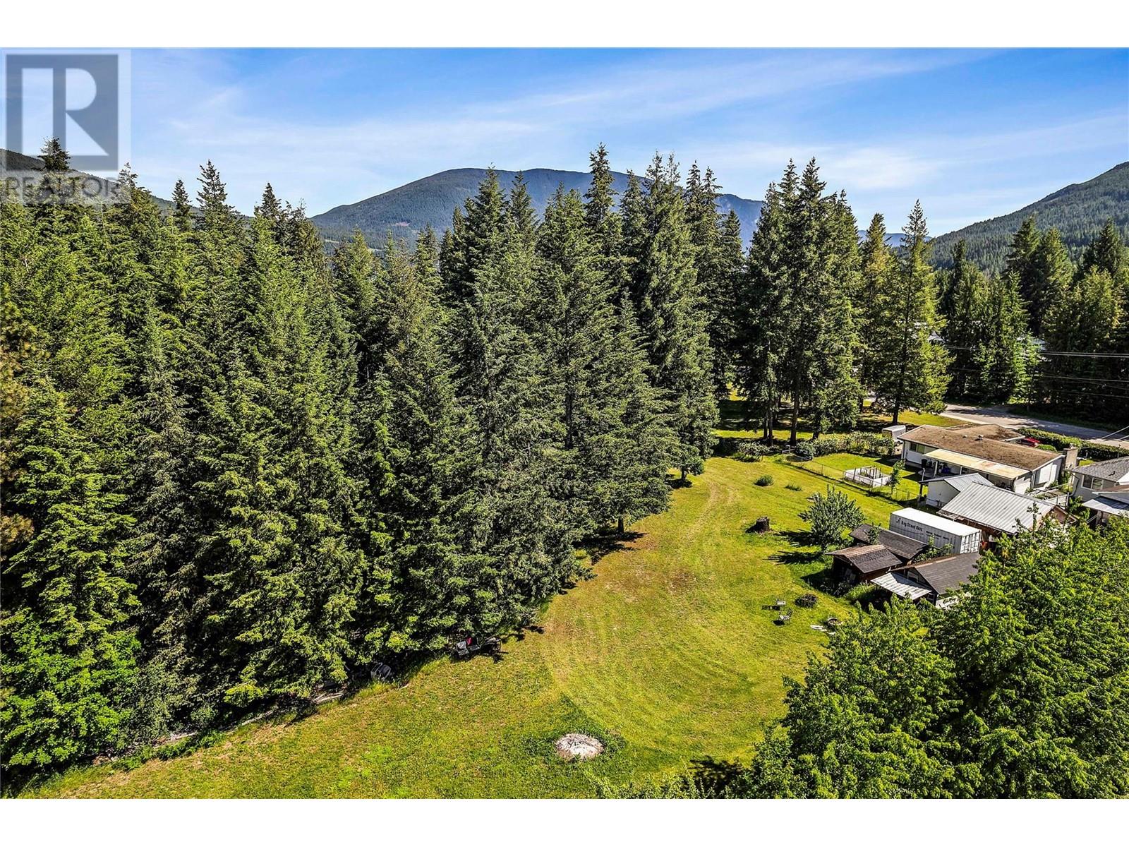 Photo 27 of 6661 50th Street Ne, Salmon Arm BC