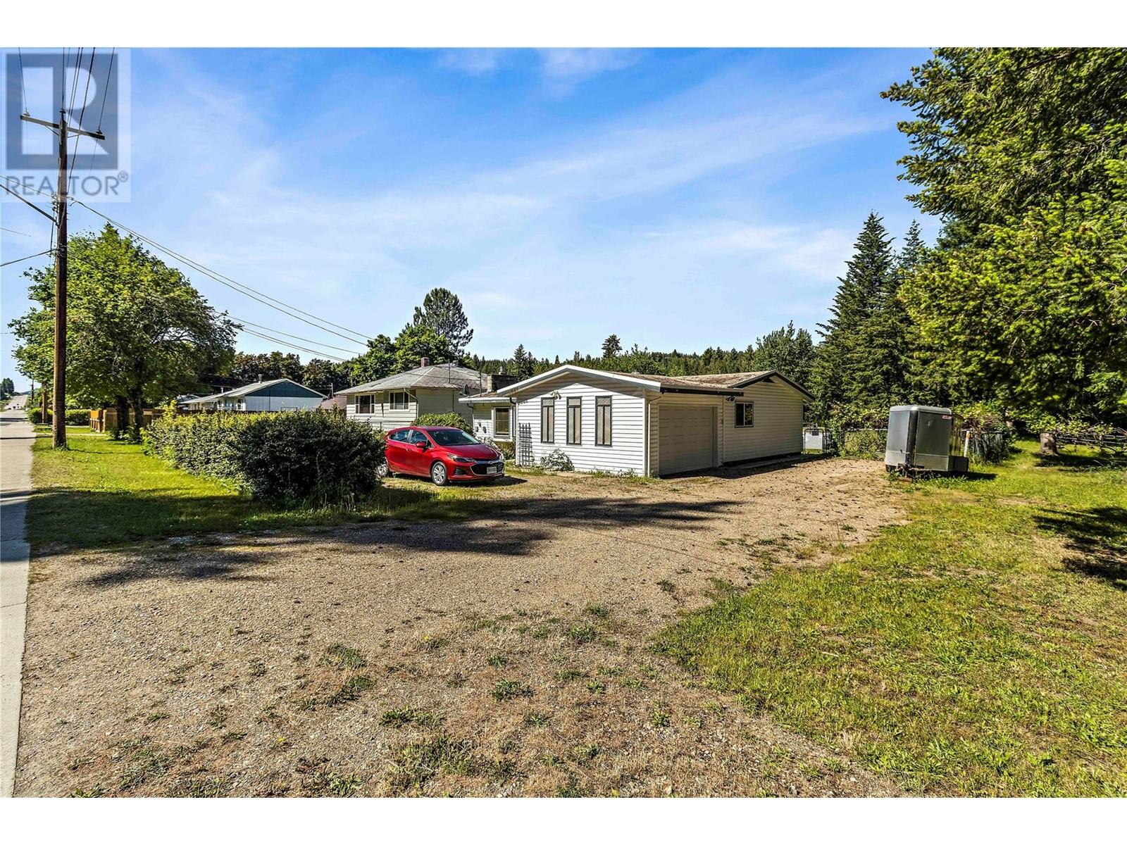 Photo 34 of 6661 50th Street Ne, Salmon Arm BC