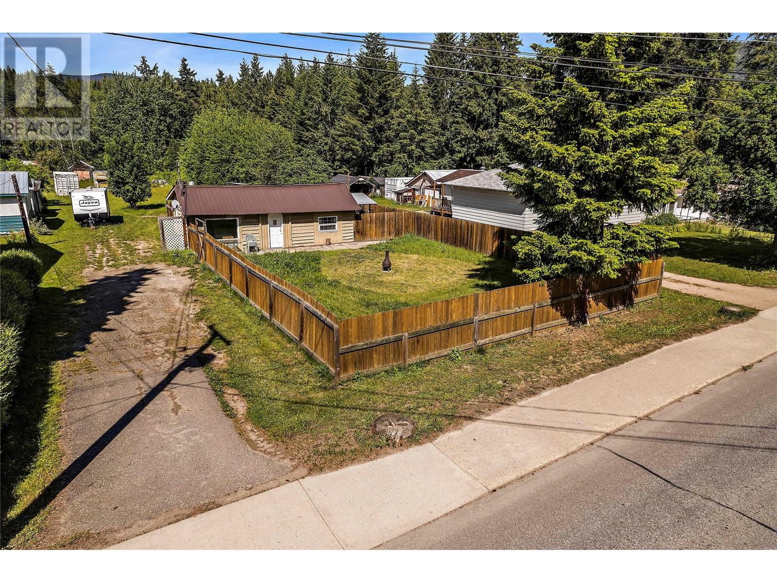  6611 50TH Street Northeast, Salmon Arm