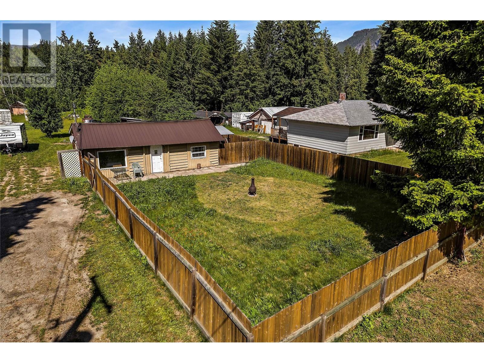  6611 50TH Street Northeast, Salmon Arm