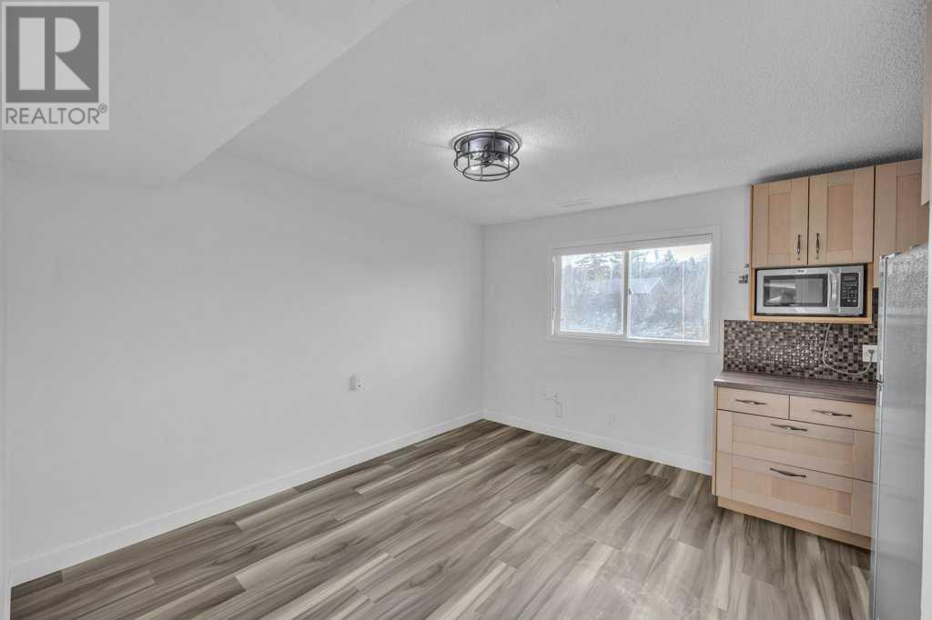 Single Family House for Sale in    Avenue NW Bowness Calgary 
