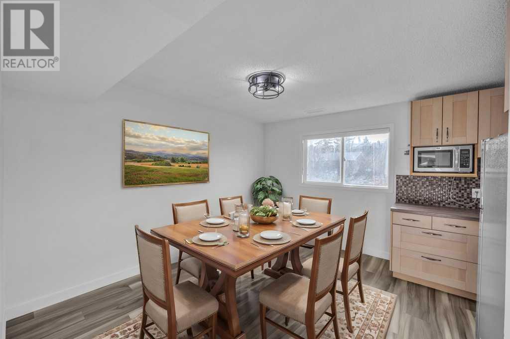 Single Family House for Sale in    Avenue NW Bowness Calgary 