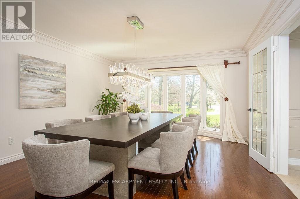 Photo 5 of 27 Blackberry Place, Hamilton ON