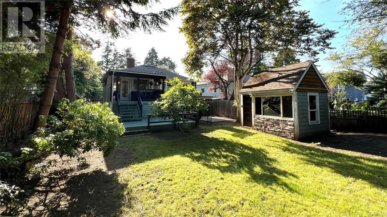 Photo 38 of 2139 Foul Bay Rd, Oak Bay BC