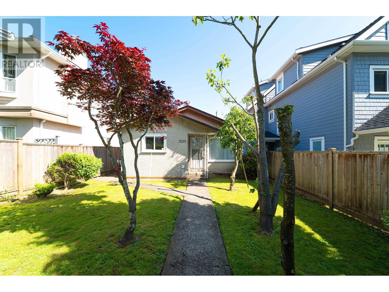 Photo 3 of 3089 E 1st Avenue, Vancouver BC