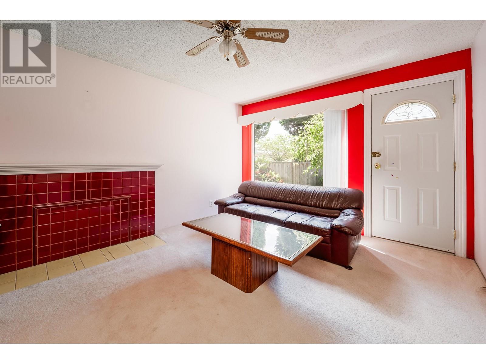 Photo 6 of 3089 E 1st Avenue, Vancouver BC