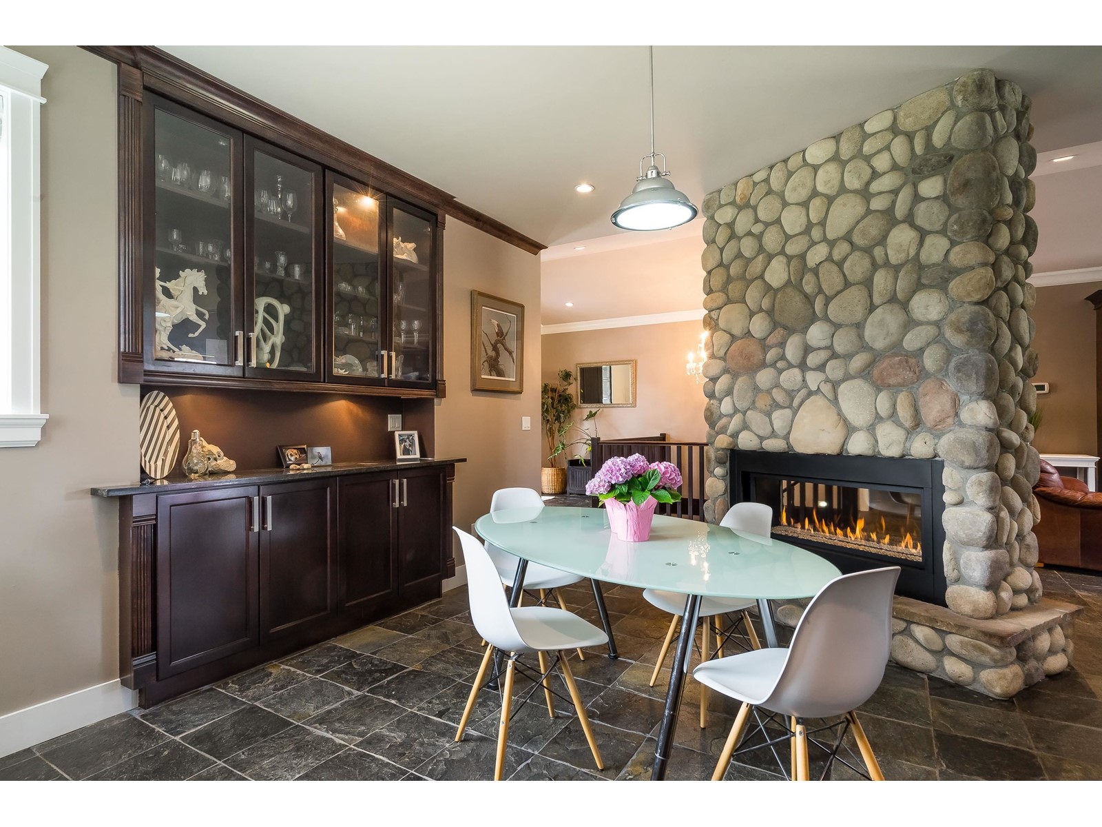 5860 BAYNES STREET, Abbotsford real estate listing R2986725