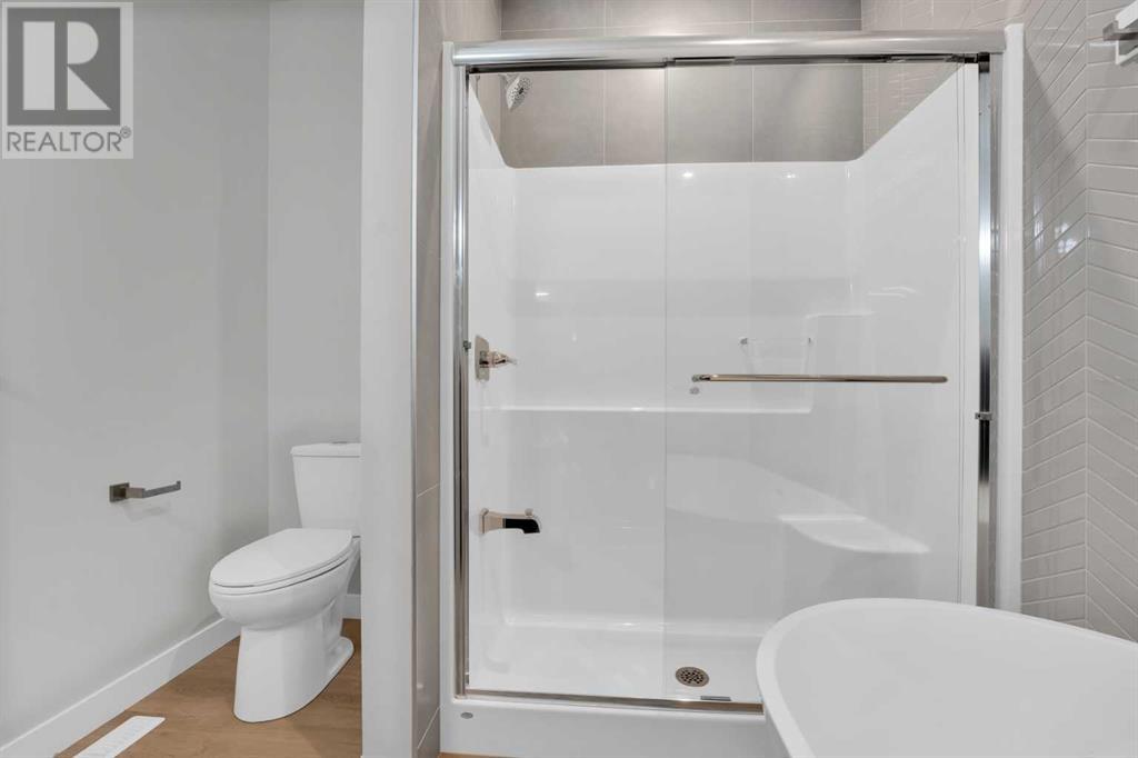 Single Family House for Sale in   Avenue SE Willow Park Calgary 