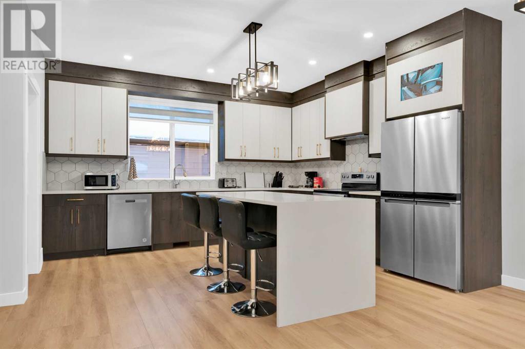 Single Family House for Sale in   Avenue SE Willow Park Calgary 