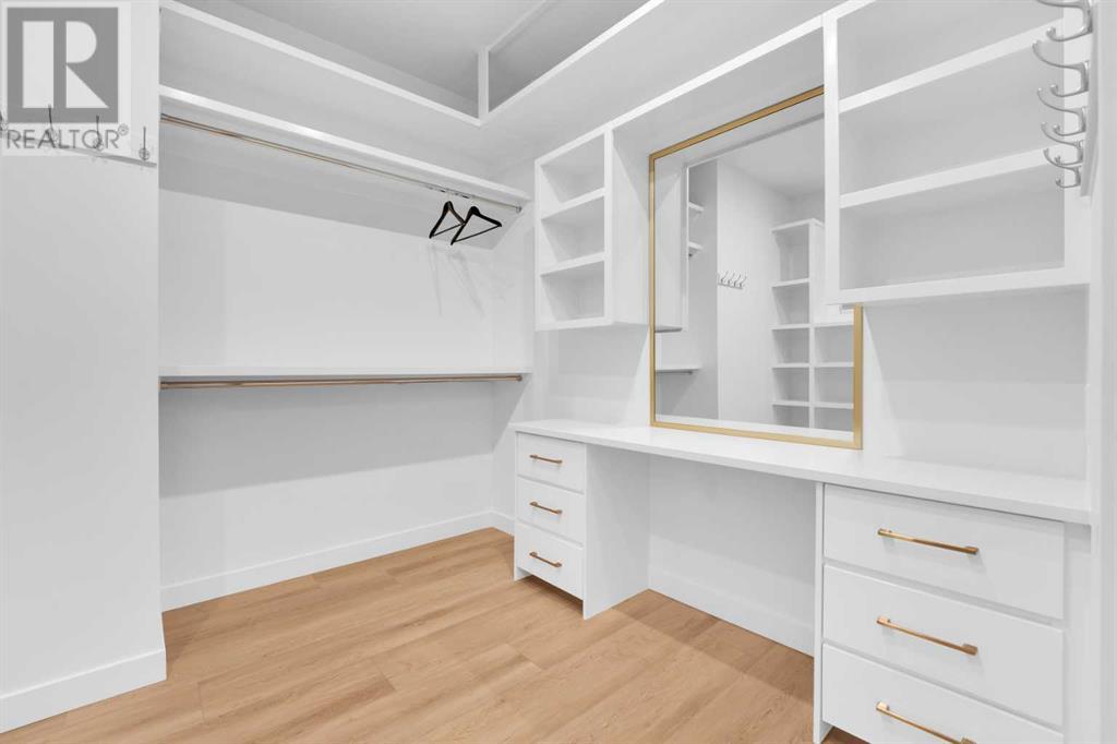 Single Family House for Sale in   Avenue SE Willow Park Calgary 