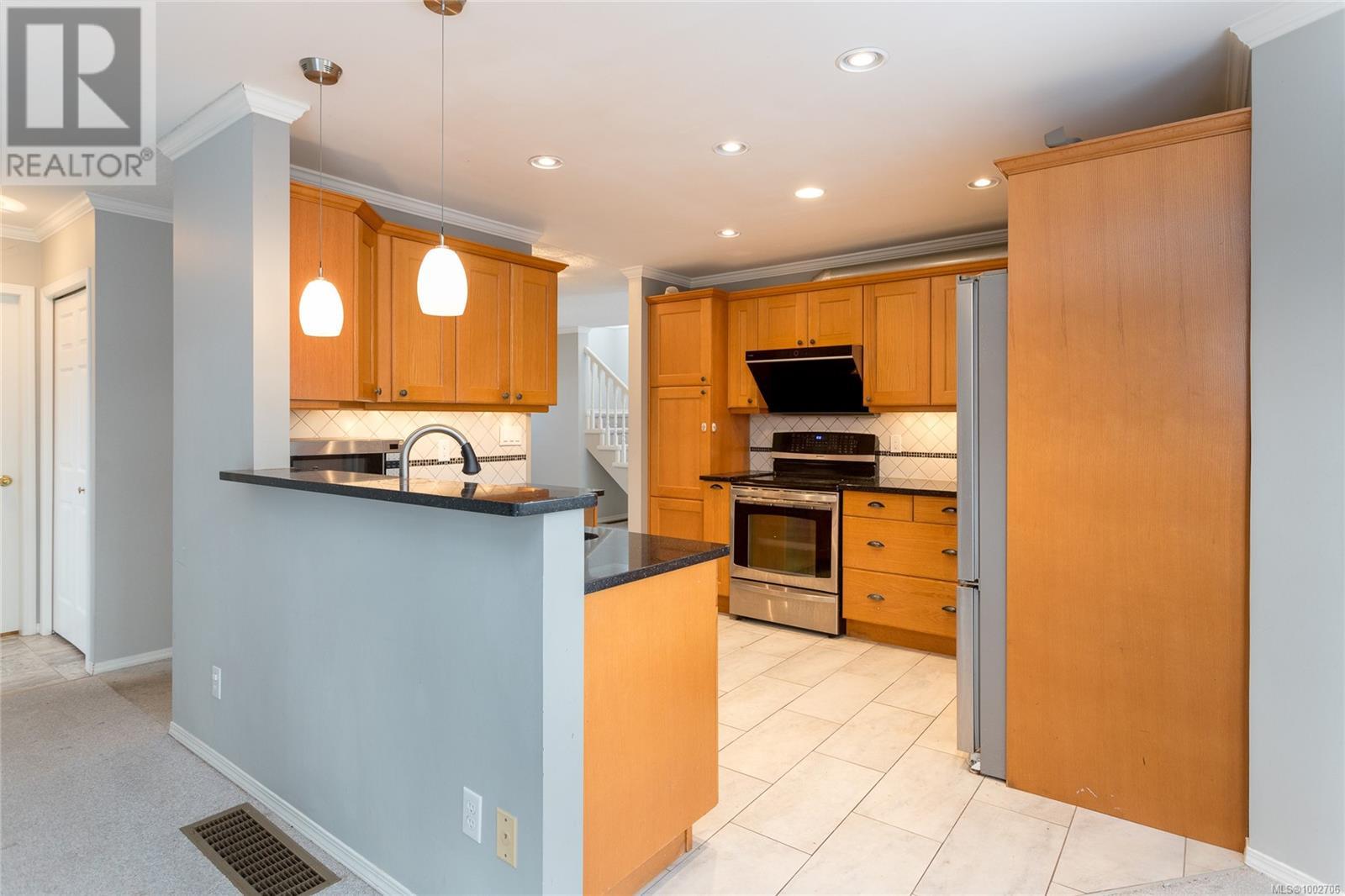 Photo 14 of 4301 Maltwood Close, Saanich BC