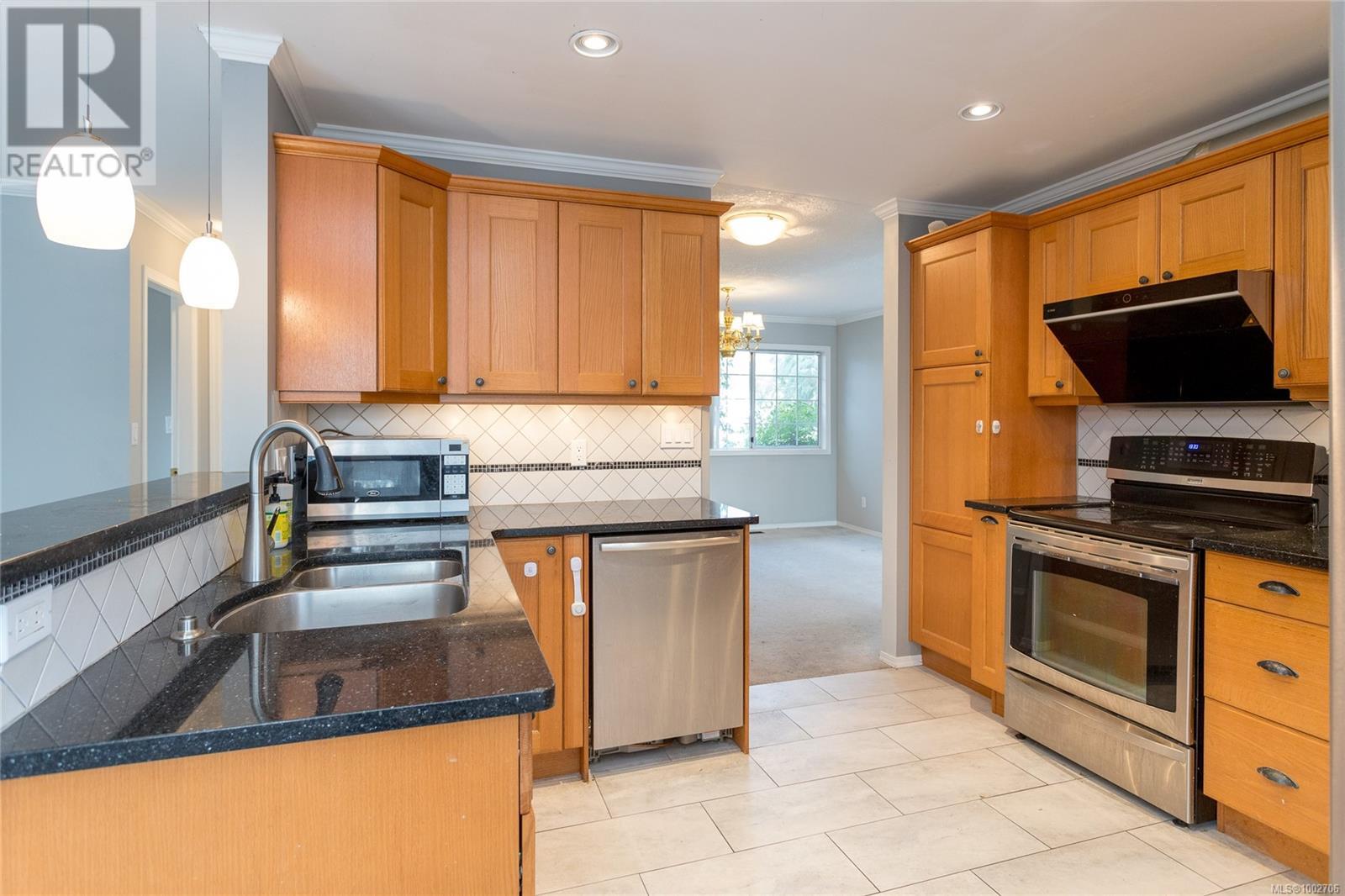 Photo 15 of 4301 Maltwood Close, Saanich BC