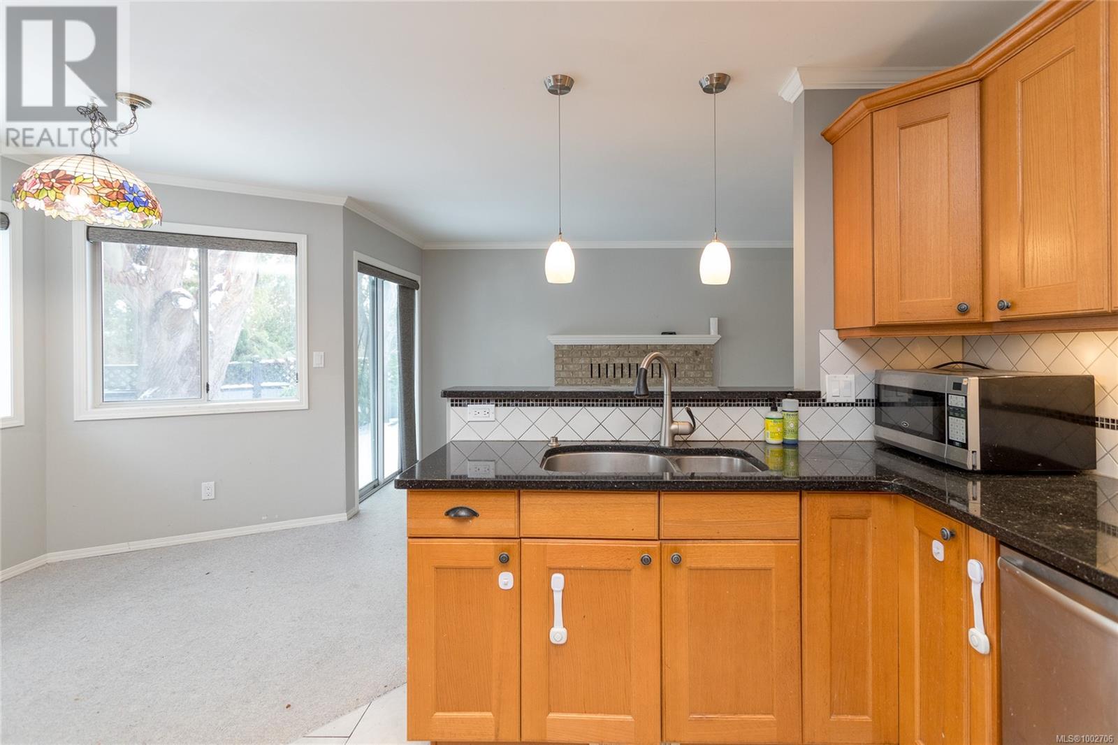 Photo 18 of 4301 Maltwood Close, Saanich BC