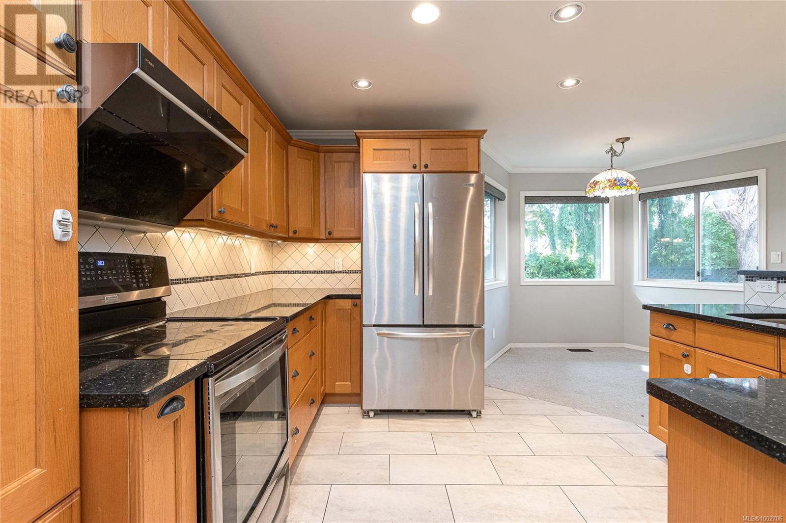 Photo 19 of 4301 Maltwood Close, Saanich BC