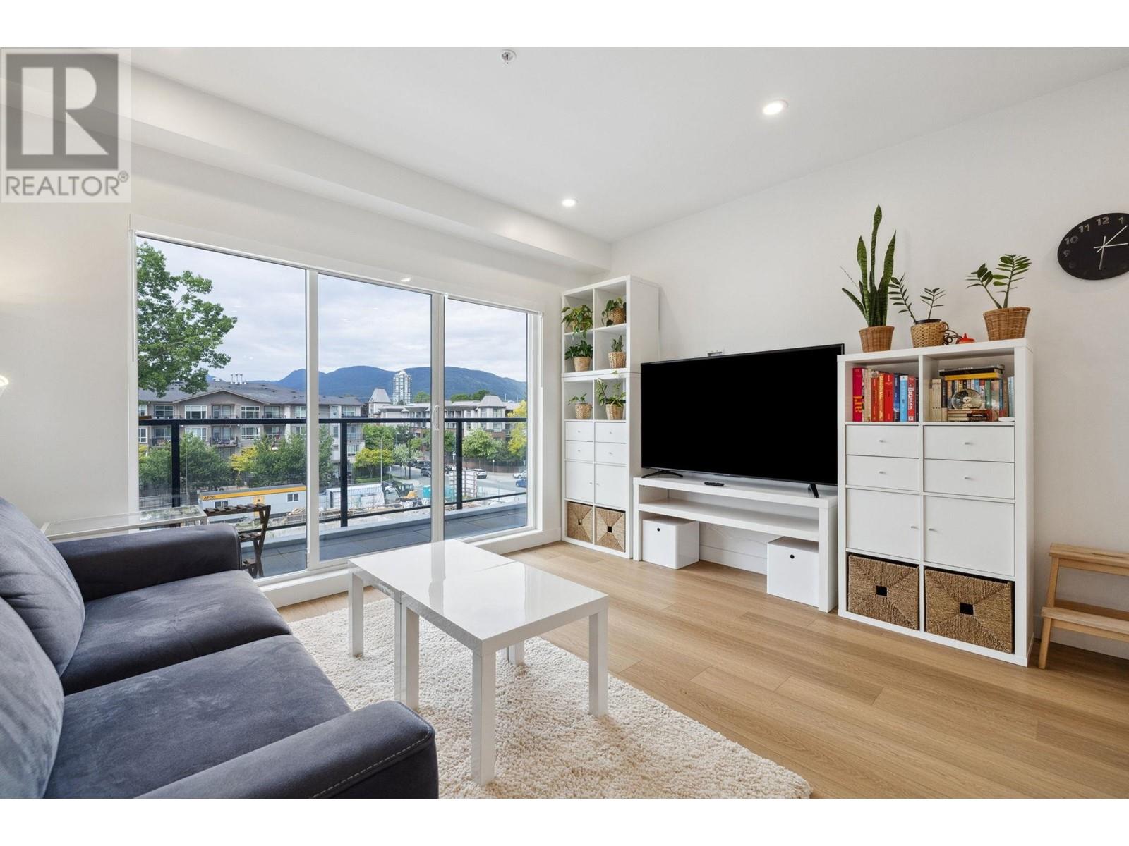 401 2331 KELLY AVENUE, Port Coquitlam
