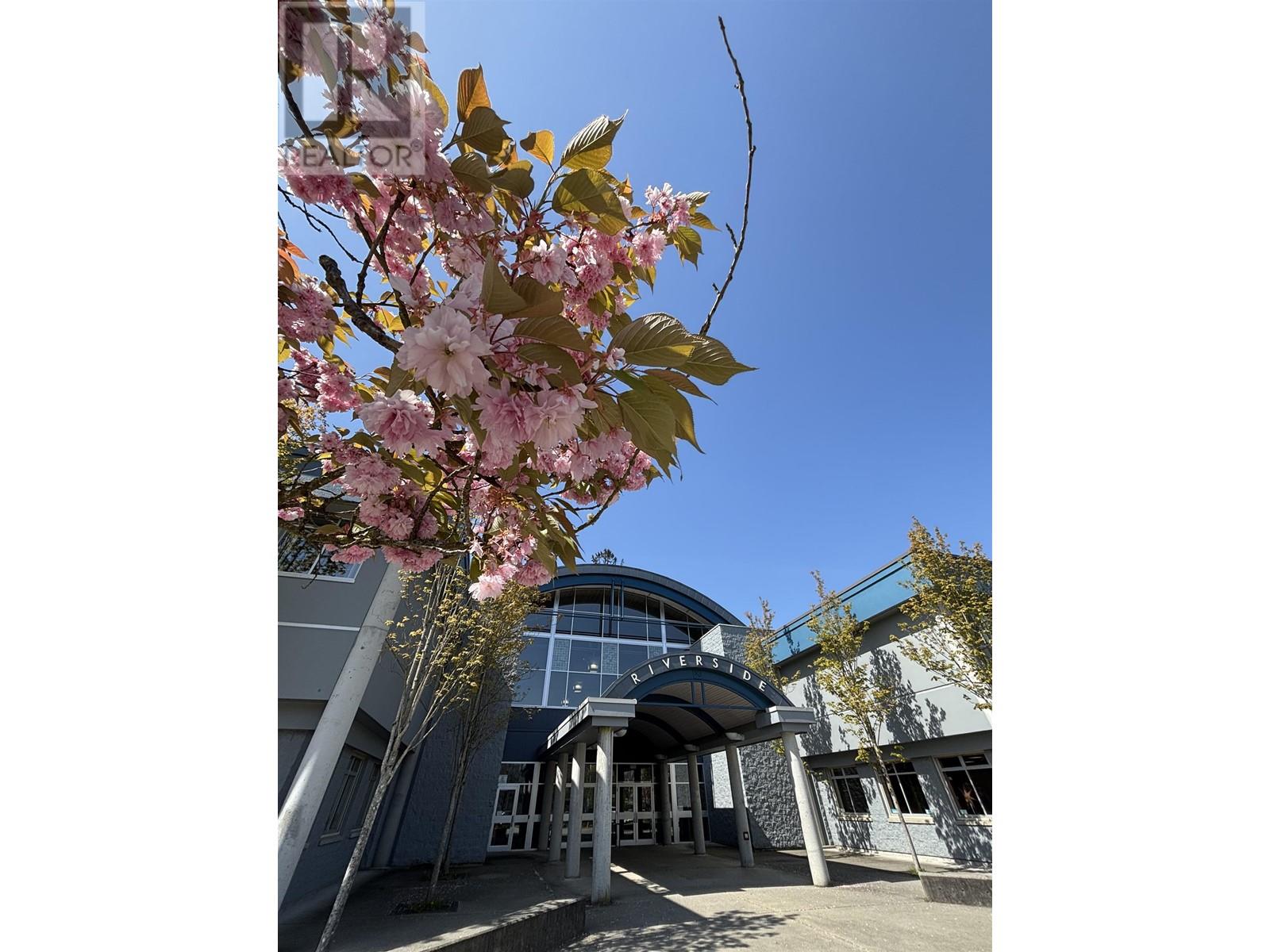401 2331 KELLY AVENUE, Port Coquitlam