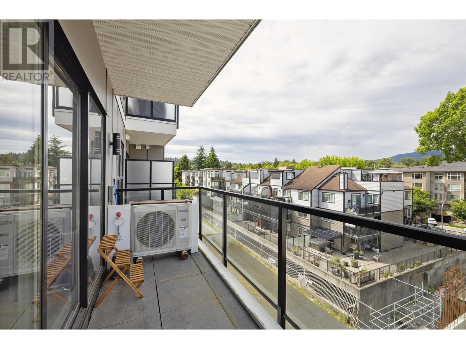 401 2331 KELLY AVENUE, Port Coquitlam