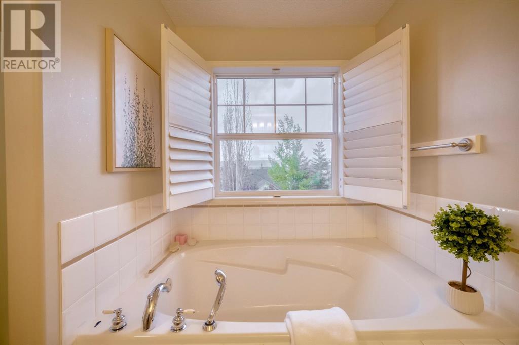 Single Family House for Sale in  Discovery Ridge Rise SW Discovery Ridge Calgary 