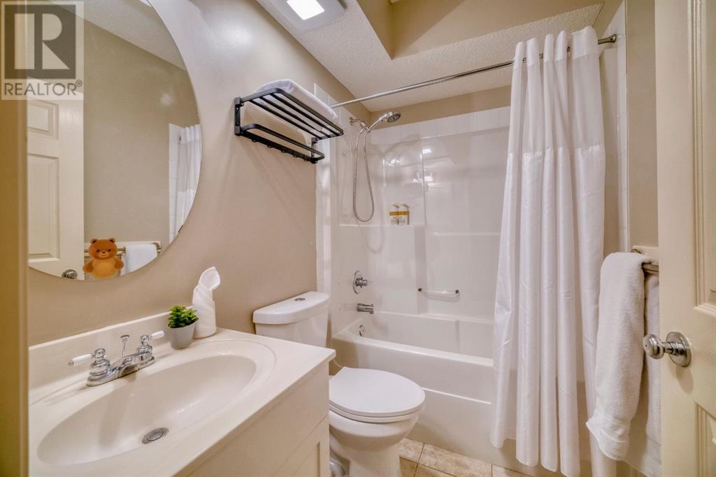 Single Family House for Sale in  Discovery Ridge Rise SW Discovery Ridge Calgary 