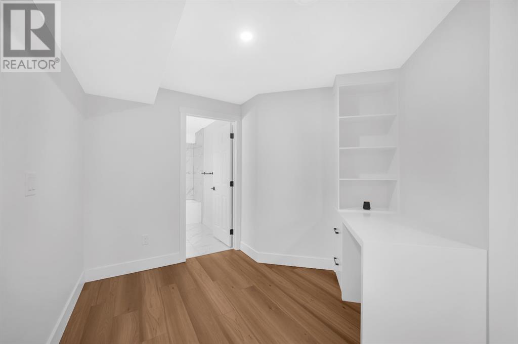 Single Family House for Sale in  Macewan Park Green NW MacEwan Glen Calgary 