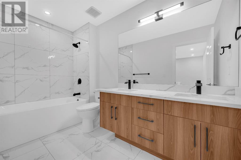 Single Family House for Sale in  Macewan Park Green NW MacEwan Glen Calgary 