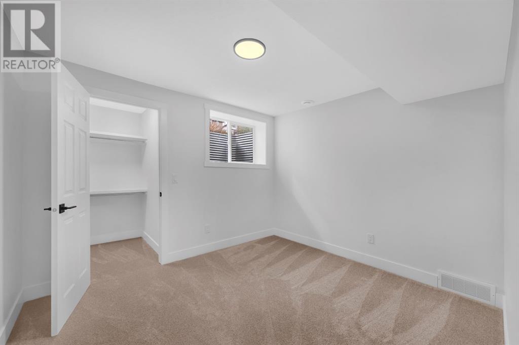 Single Family House for Sale in  Macewan Park Green NW MacEwan Glen Calgary 